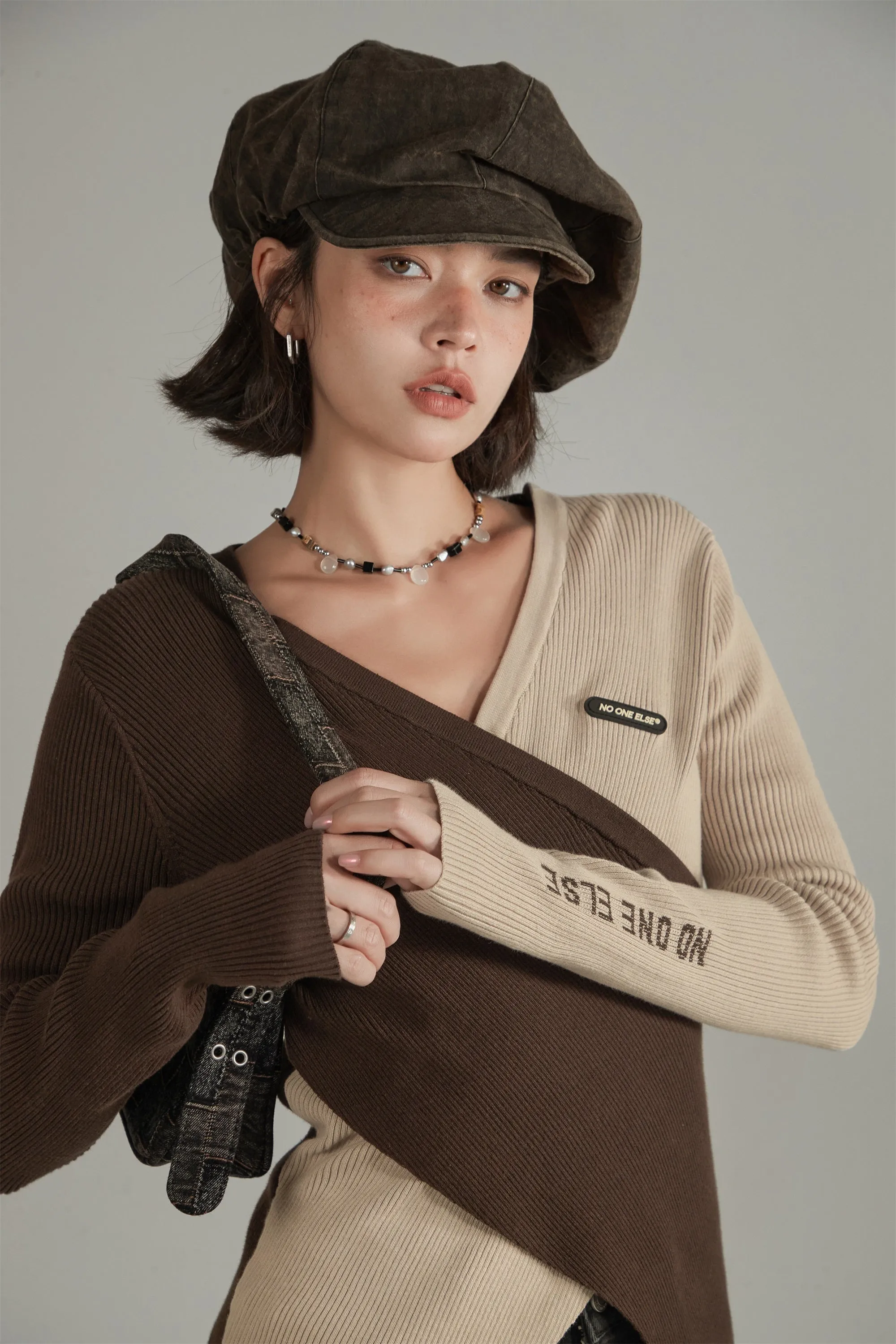 V-Neck Color Combination Wrap Knit Top